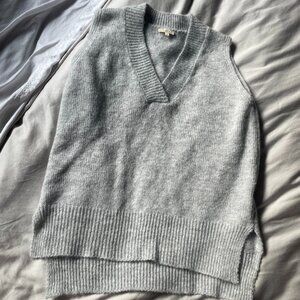 La Miel V Neck Sweater Vest Pullover